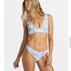 Billabong Coast is Calling Top